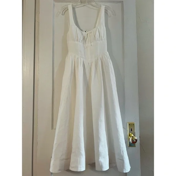 Reformation Petites Balia Linen Dress in White - threedaughtersproperties.com Reformation Petites Balia Linen Dress in White - threedaughtersproperties.com